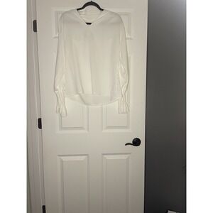 La Mode Long Sleeve V Neck Blouse Smocked Cuffs White Xl Nwt
